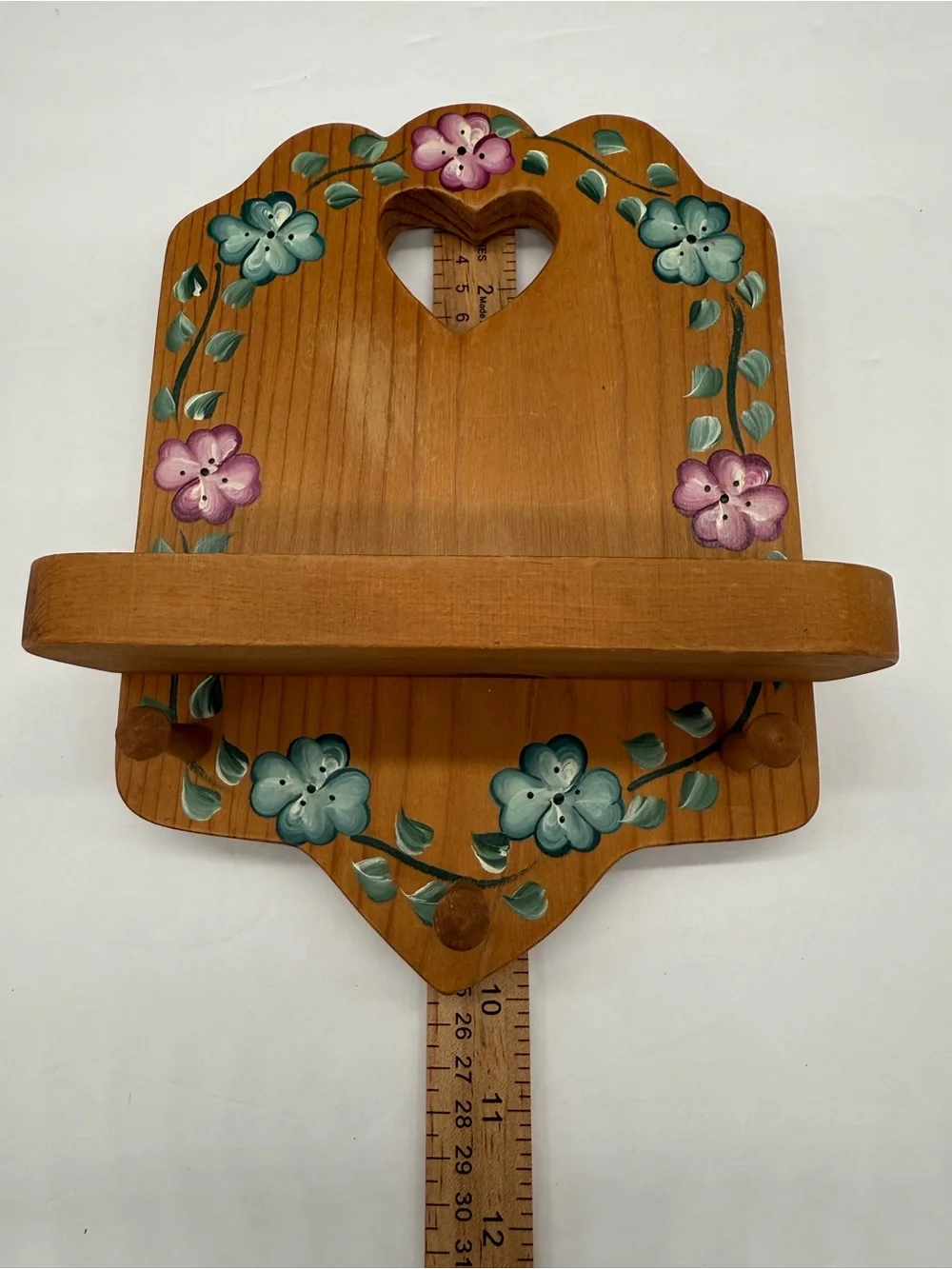 Small Heart Shelf w/ Pegs Vintage Wood Cottage Grannycore Floral Painted